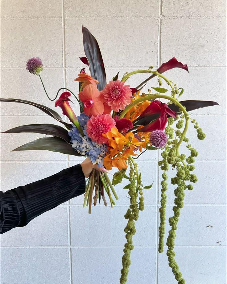 Whisper of Blooms: Subtle Elegance Unfolds